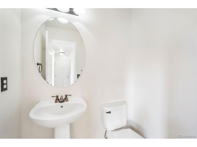 17180 Snowwood Dr, Monument, CO 80132