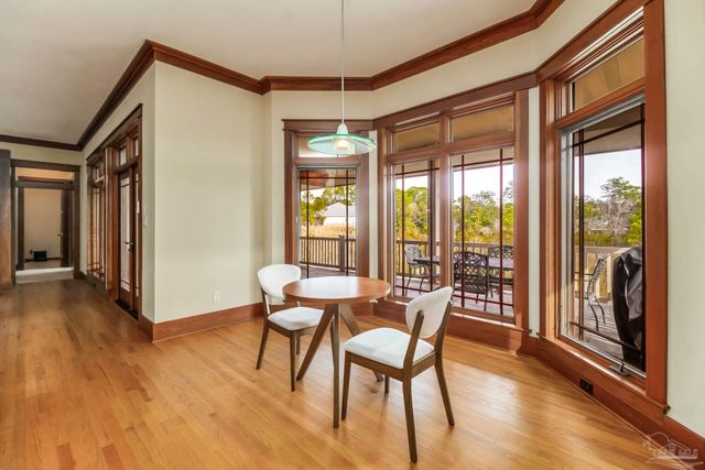 324 Deer Point Dr, Gulf Breeze, FL 32561