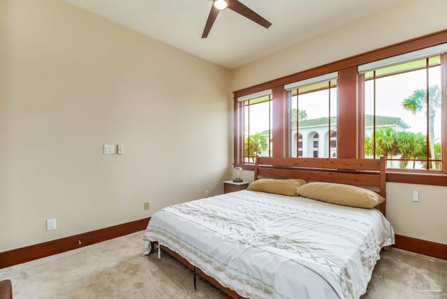 324 Deer Point Dr, Gulf Breeze, FL 32561