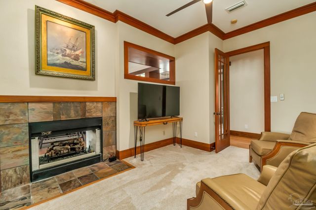 324 Deer Point Dr, Gulf Breeze, FL 32561