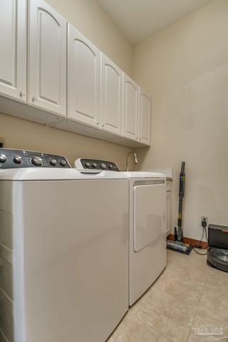 324 Deer Point Dr, Gulf Breeze, FL 32561