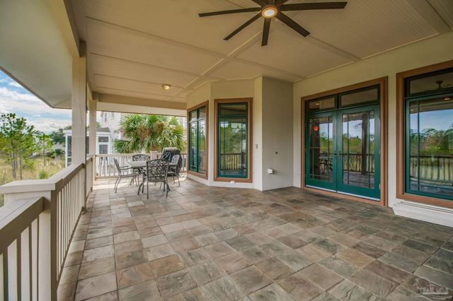 324 Deer Point Dr, Gulf Breeze, FL 32561