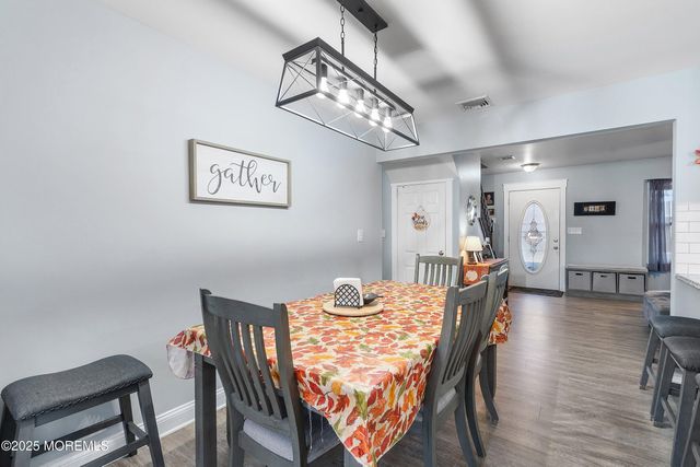 46 Spruce Street, Beachwood, NJ 08722