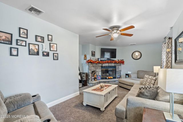 46 Spruce Street, Beachwood, NJ 08722