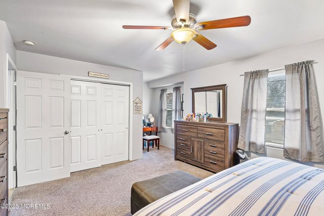 46 Spruce Street, Beachwood, NJ 08722