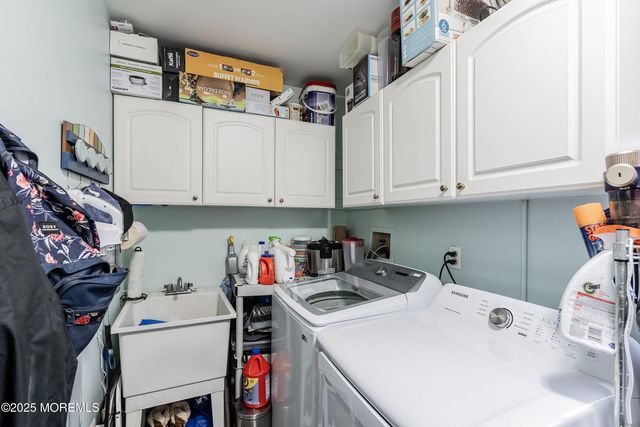 46 Spruce Street, Beachwood, NJ 08722