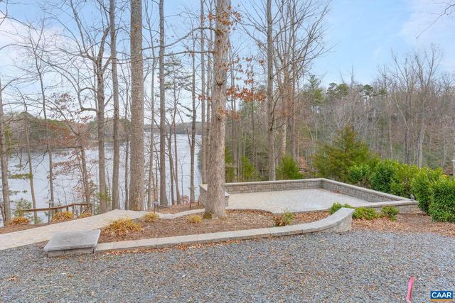 19 HAWKS PL, Palmyra, VA 22963