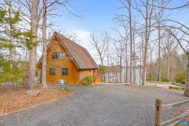 19 HAWKS PL, Palmyra, VA 22963