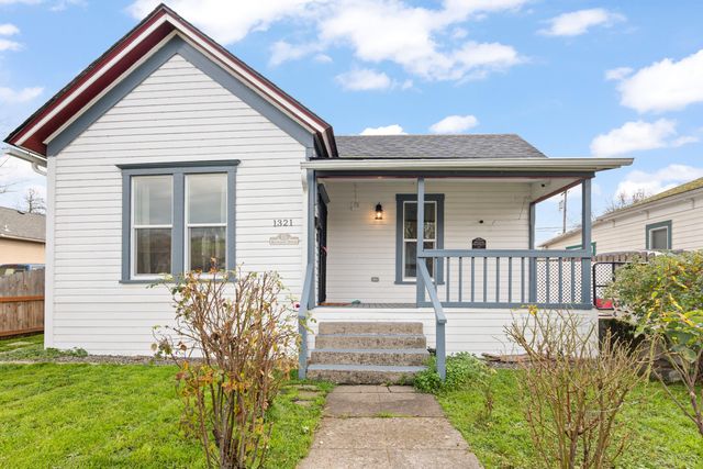 1321 SE Mill Street, Roseburg, OR 97470