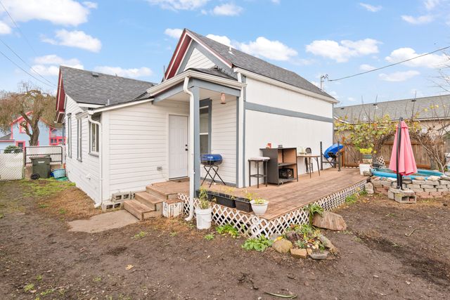 1321 SE Mill Street, Roseburg, OR 97470