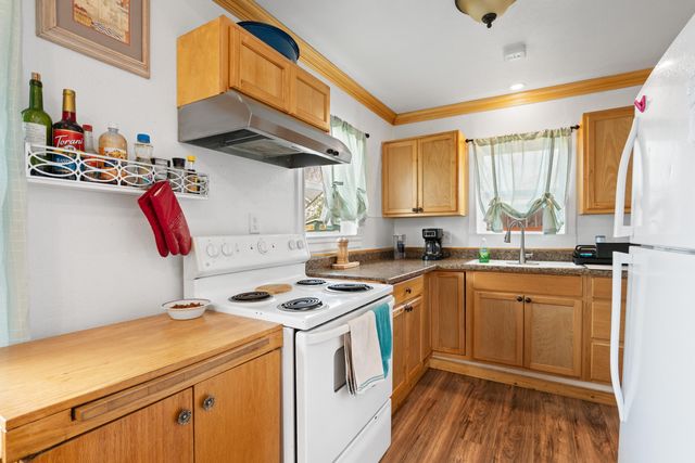 1321 SE Mill Street, Roseburg, OR 97470