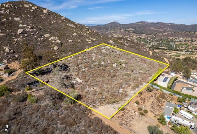 10390 Tapas Place, Escondido, CA 92026