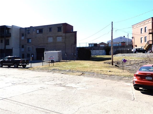 515-519 Washington Ave, Bridgeville, PA 15017