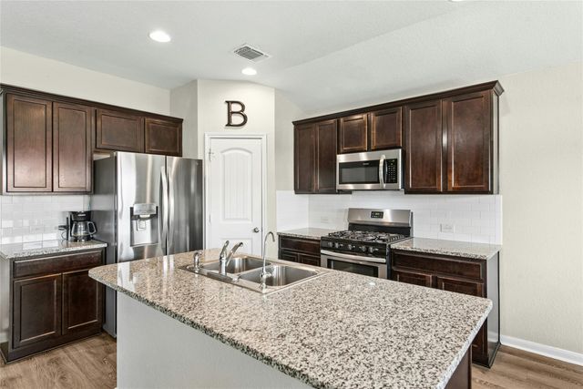 1010 Pembroke CT, Hutto, TX 78634