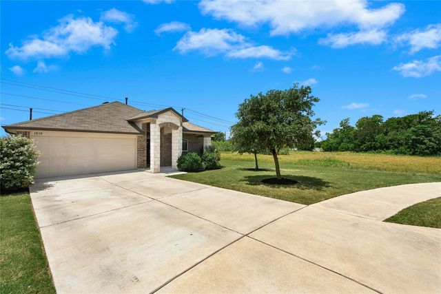 1010 Pembroke CT, Hutto, TX 78634