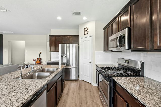 1010 Pembroke CT, Hutto, TX 78634
