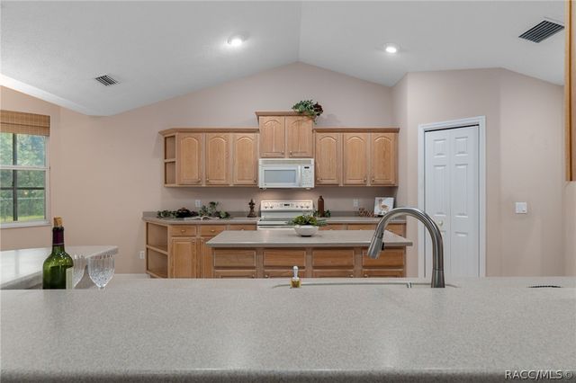 2220 N Sheriff Drive, Beverly Hills, FL 34465