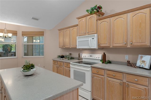 2220 N Sheriff Drive, Beverly Hills, FL 34465