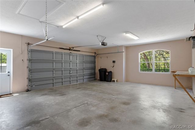 2220 N Sheriff Drive, Beverly Hills, FL 34465