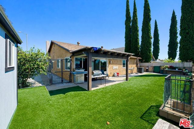 11493 Lev Avenue, Los Angeles, CA 91345