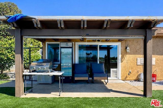11493 Lev Avenue, Los Angeles, CA 91345