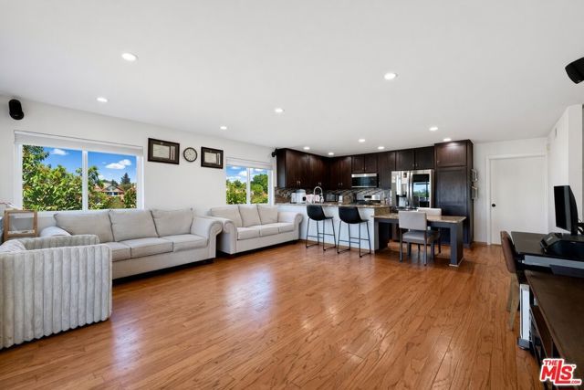 11493 Lev Avenue, Los Angeles, CA 91345