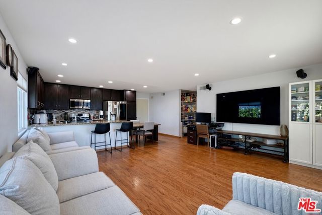 11493 Lev Avenue, Los Angeles, CA 91345