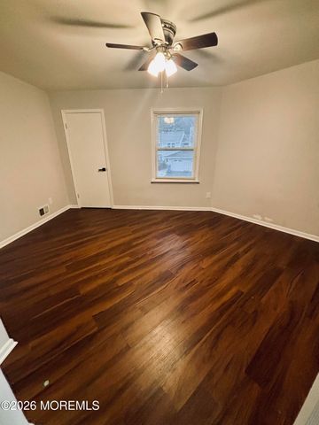 1 Upperbrook Court, Parlin, NJ 08859