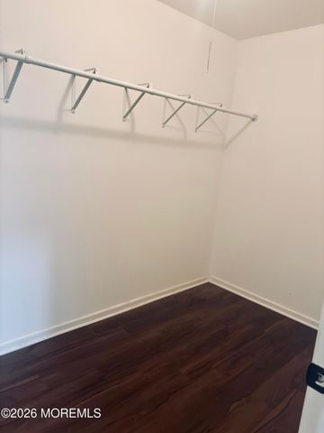 1 Upperbrook Court, Parlin, NJ 08859