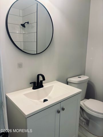 1 Upperbrook Court, Parlin, NJ 08859