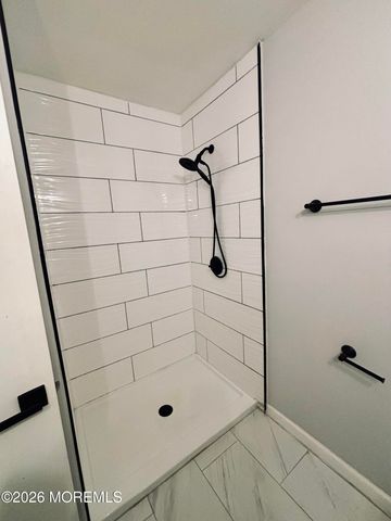 1 Upperbrook Court, Parlin, NJ 08859