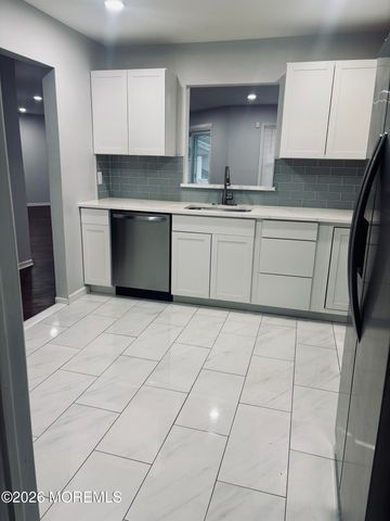 1 Upperbrook Court, Parlin, NJ 08859