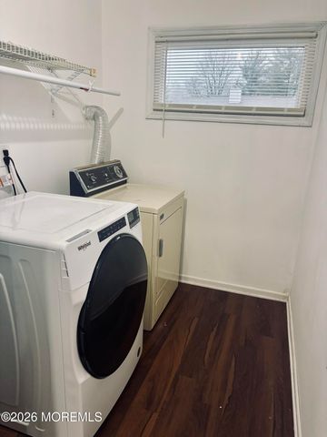 1 Upperbrook Court, Parlin, NJ 08859