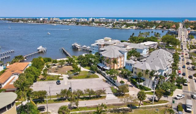309 E Ocean Avenue 205, Lantana, FL 33462