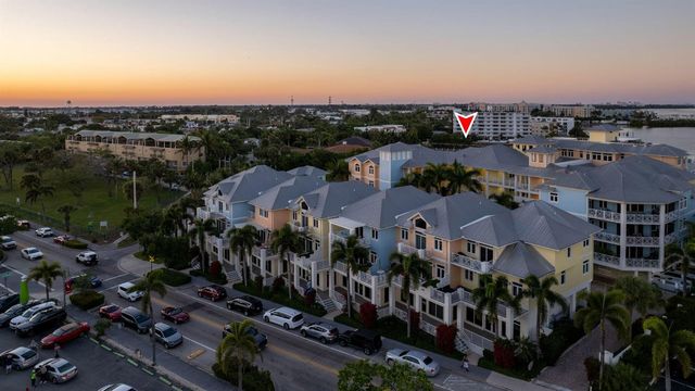 309 E Ocean Avenue 205, Lantana, FL 33462