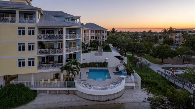 309 E Ocean Avenue 205, Lantana, FL 33462