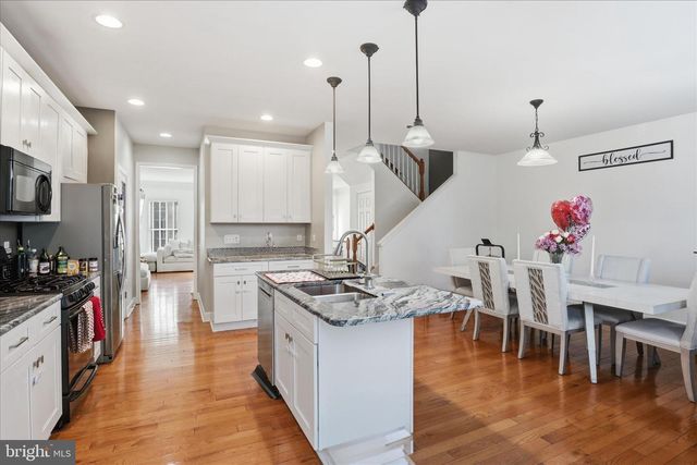 9285 LAUREL RIDGE CROSSING RD, Lorton, VA 22079