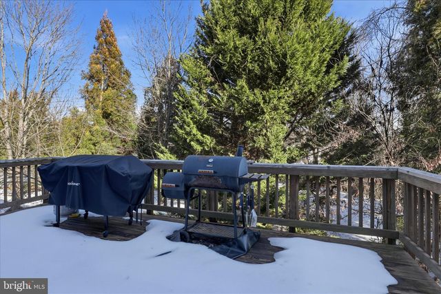 9285 LAUREL RIDGE CROSSING RD, Lorton, VA 22079