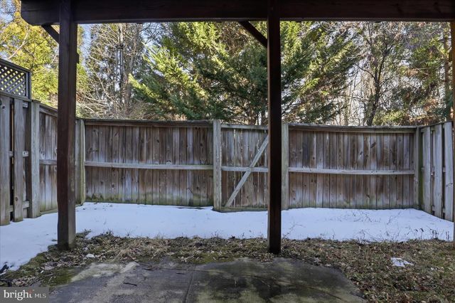 9285 LAUREL RIDGE CROSSING RD, Lorton, VA 22079