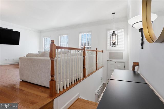 9285 LAUREL RIDGE CROSSING RD, Lorton, VA 22079