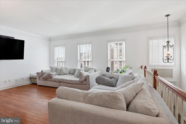 9285 LAUREL RIDGE CROSSING RD, Lorton, VA 22079