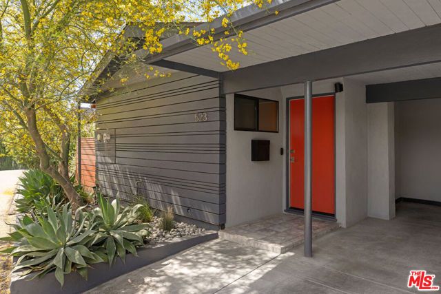 523 Marie Avenue, Los Angeles, CA 90042