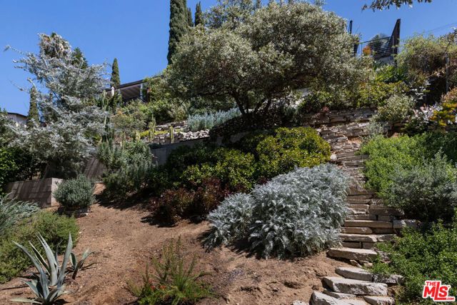 523 Marie Avenue, Los Angeles, CA 90042
