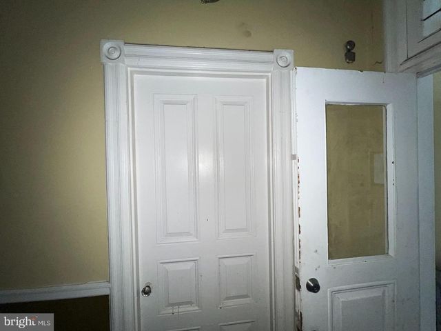 5927 WAYNE AVE, Philadelphia, PA 19144