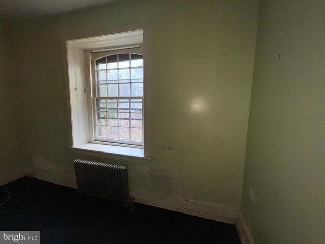 5927 WAYNE AVE, Philadelphia, PA 19144