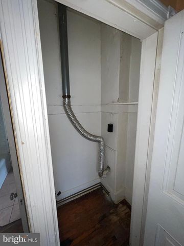 5927 WAYNE AVE, Philadelphia, PA 19144