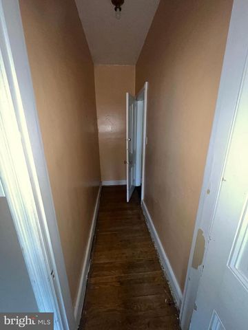 5927 WAYNE AVE, Philadelphia, PA 19144