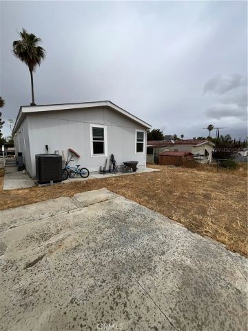 17035 Hidalgo, Perris, CA 92570