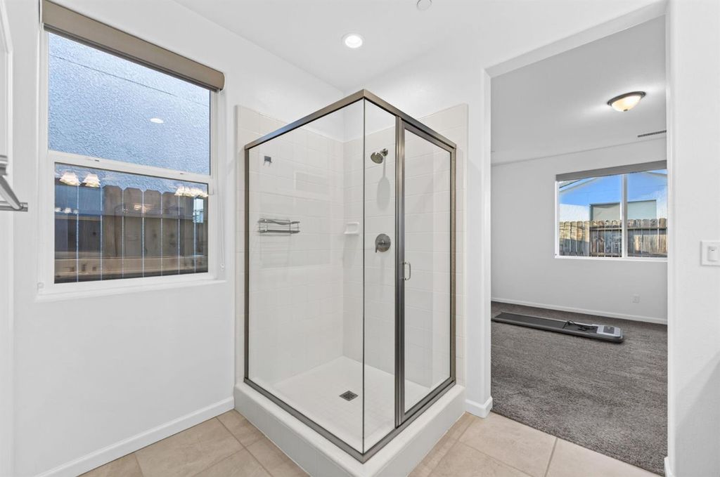 Image 24 of property listing at 4145 Dennis Avenue, Clovis, CA 93619