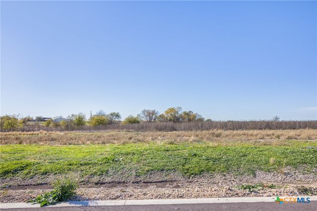 15180 Plainview Drive, Salado, TX 76571